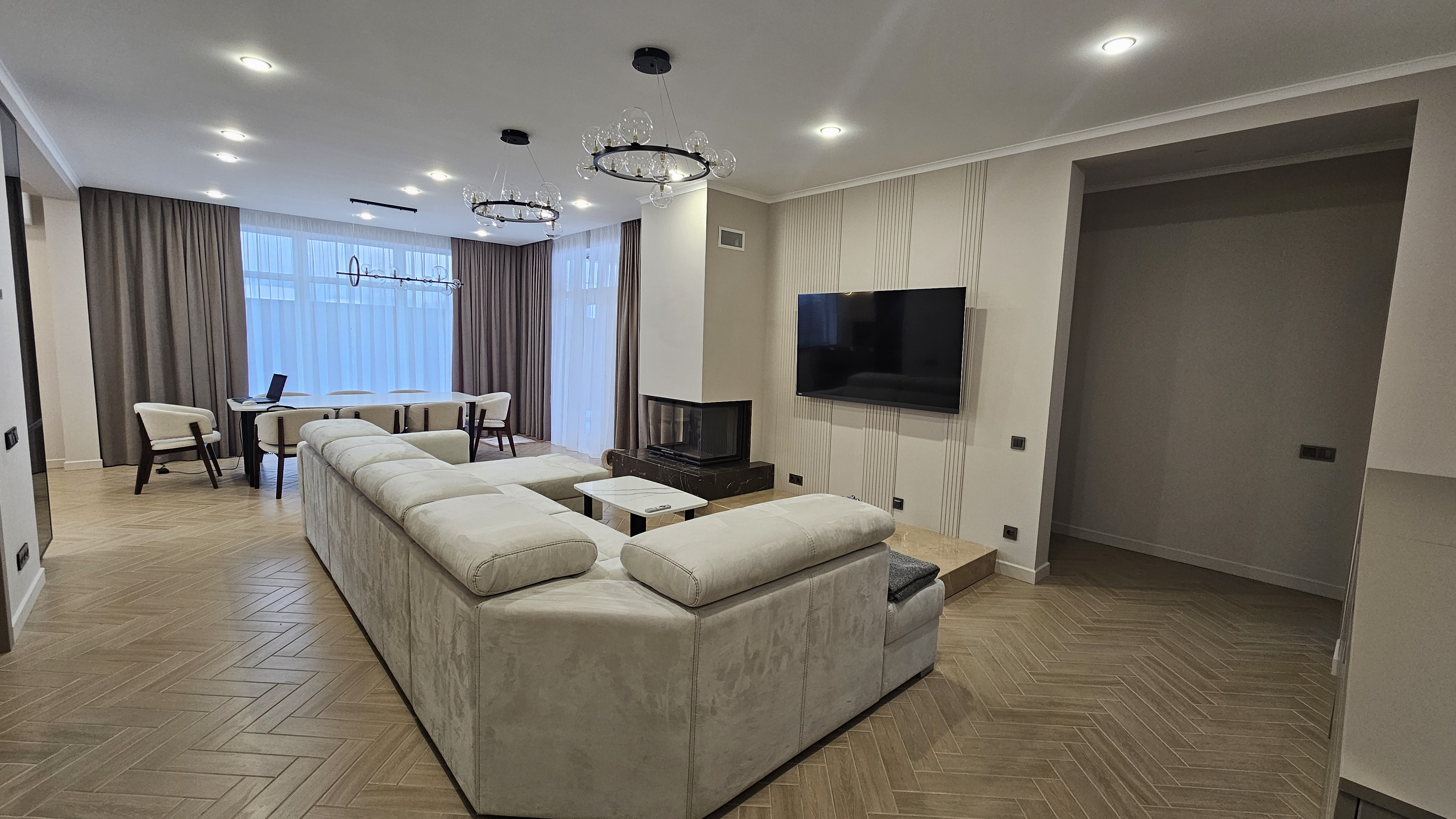 Дом с облицовкой кирпичом